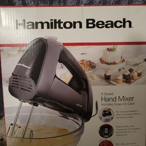 Hamilton Beach 6-Speed Hand Mixer in Black and Gray